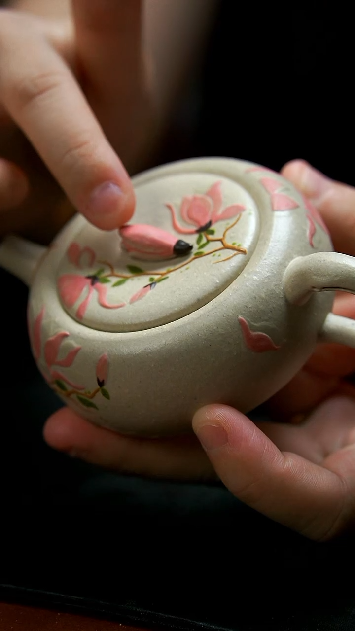 茶壶紫砂白泥粉色玉兰花壶