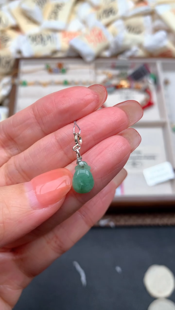 银S925镶嵌挂件翡翠1