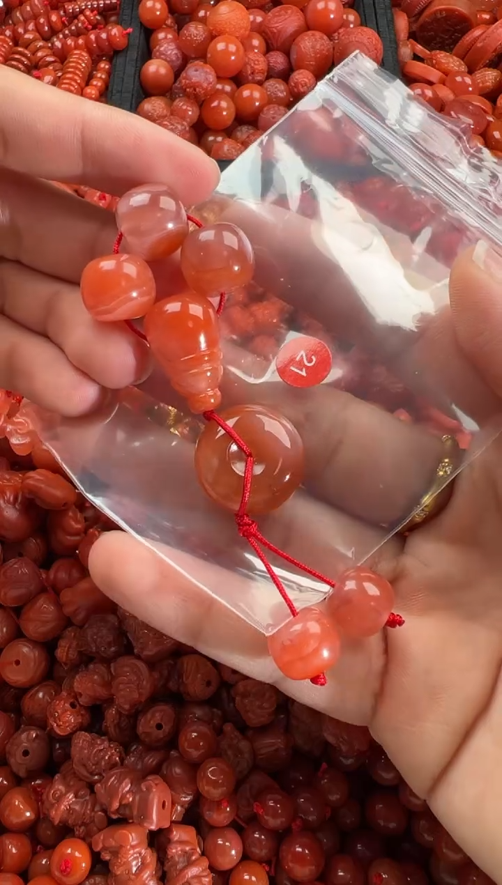 【闪购商品】南红玛瑙颈饰未镶嵌1