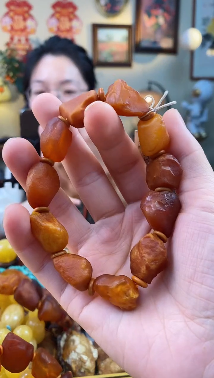 【闪购商品】琥珀手串未镶嵌手串