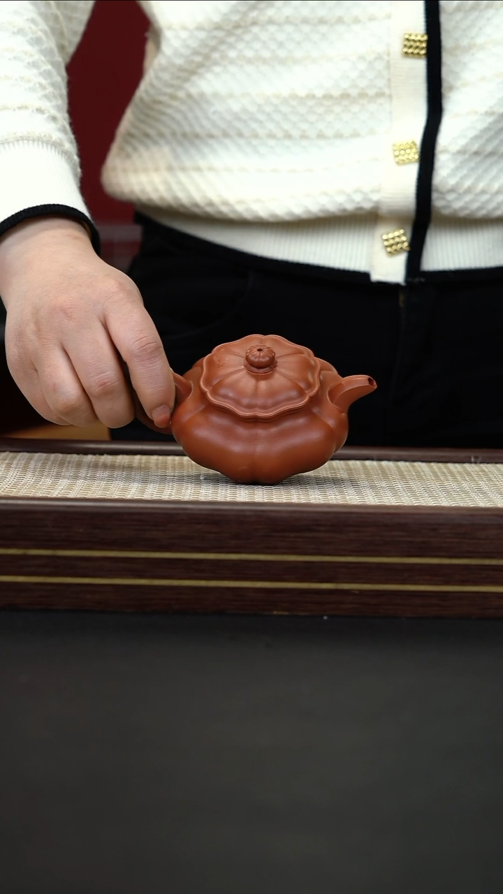 茶壶紫砂88 朱泥  葵仿古