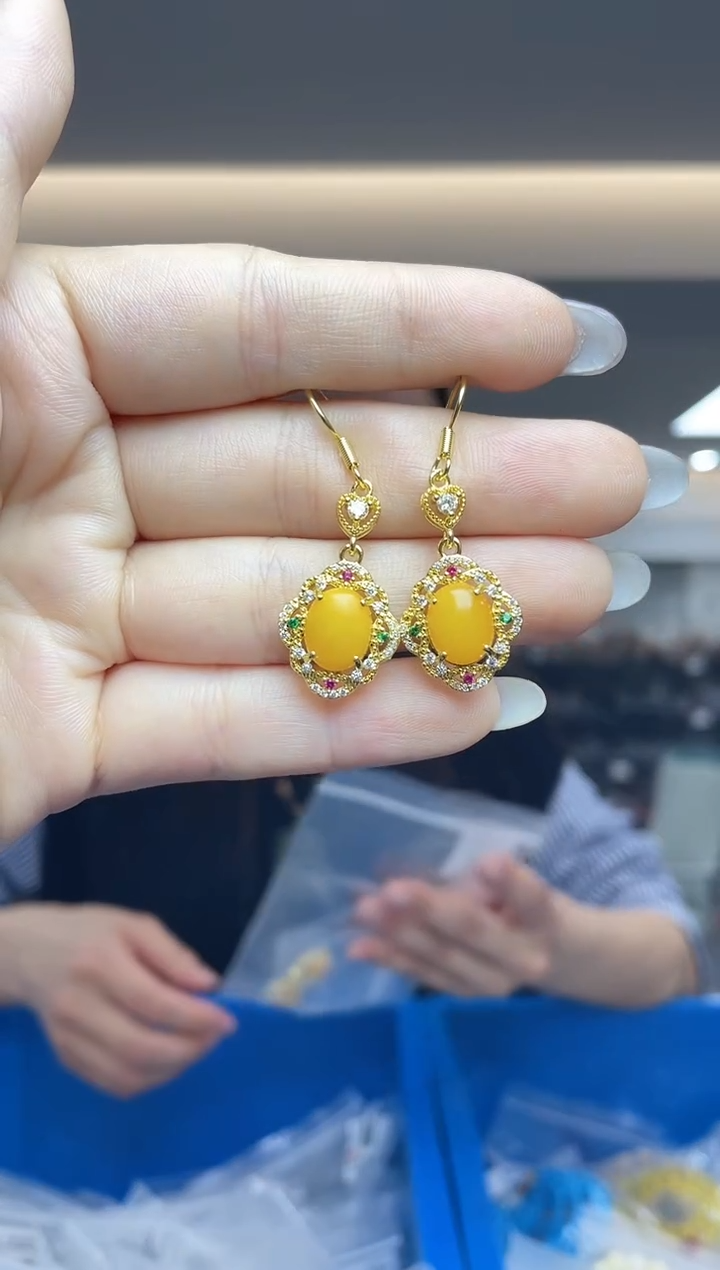 【闪购商品】蜜蜡裸石未镶嵌（多样性发一件）