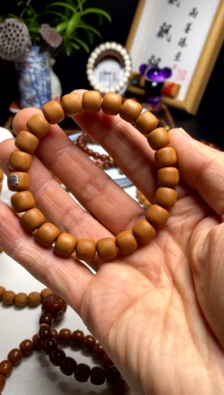 【闪购商品】猴头核桃手串瑕疵熔岩