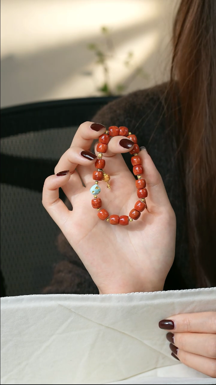 【闪购商品】南红玛瑙手链18K金镶嵌南红/高货/直切