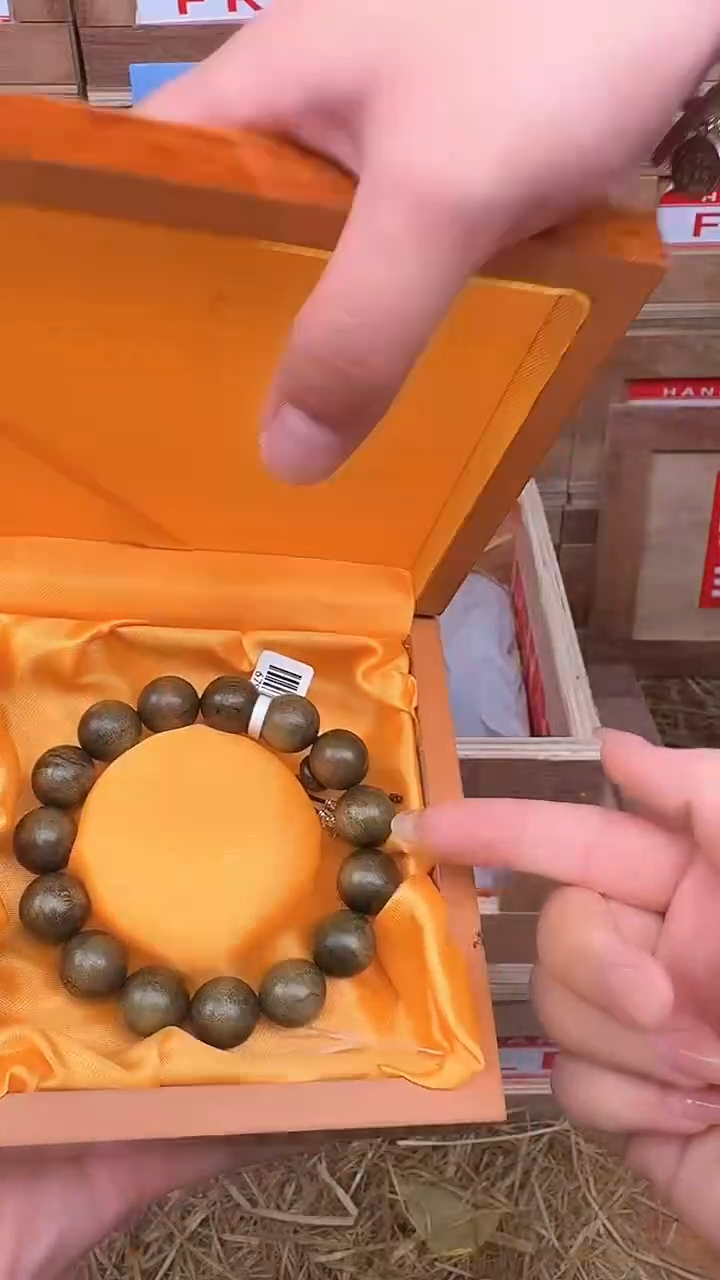 手串戈月甄选闪购精品手串无礼盒