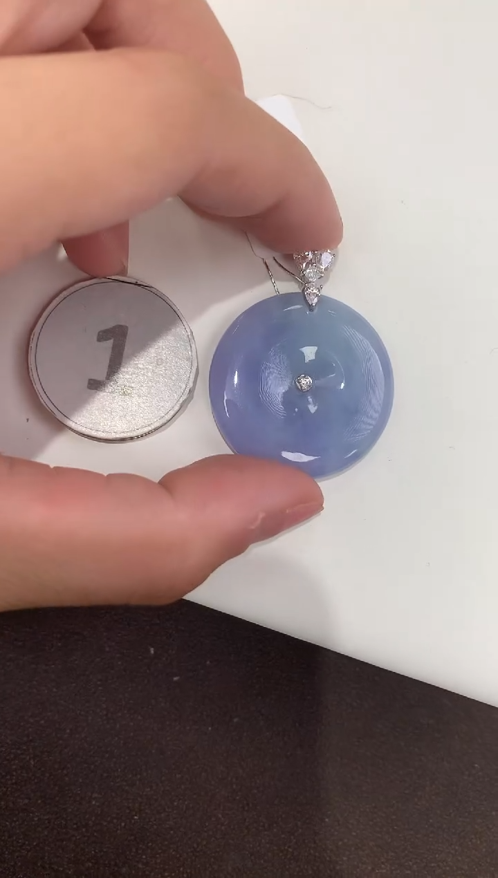 颈饰18K金镶嵌翡翠 天然缅甸a货翡翠