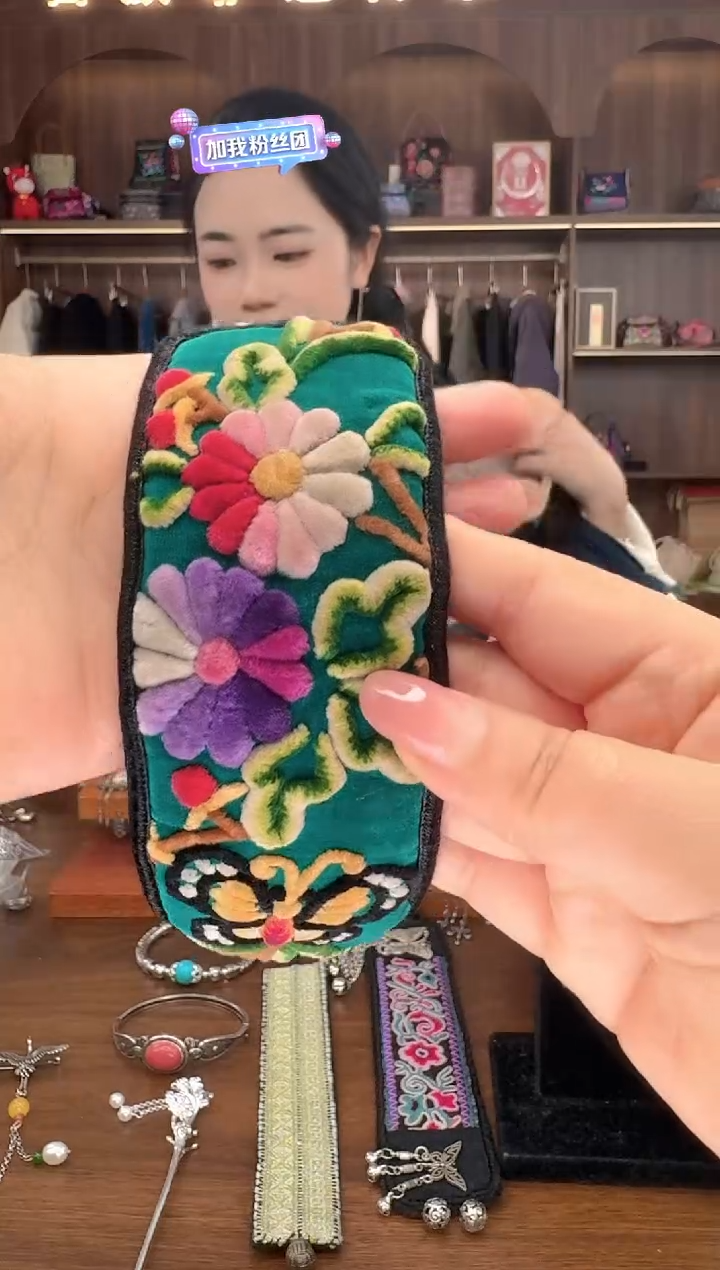 刺绣扶光苗绣传承L71