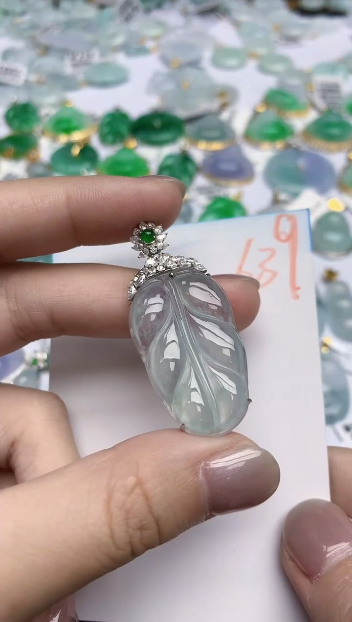 【闪购商品】翡翠颈饰18K金镶嵌天然翡翠A货