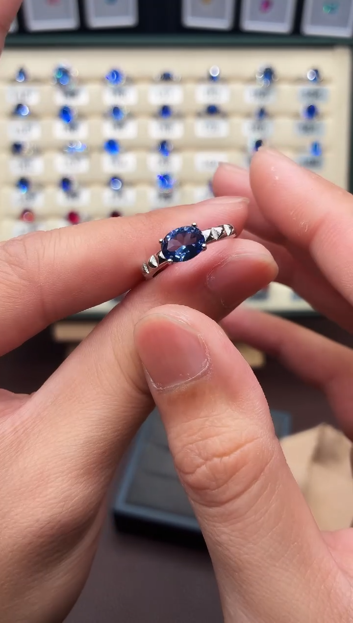 戒指蓝宝石银S925镶嵌111