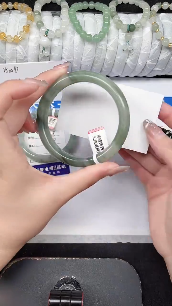 未镶嵌手镯石英质玉38-61/62