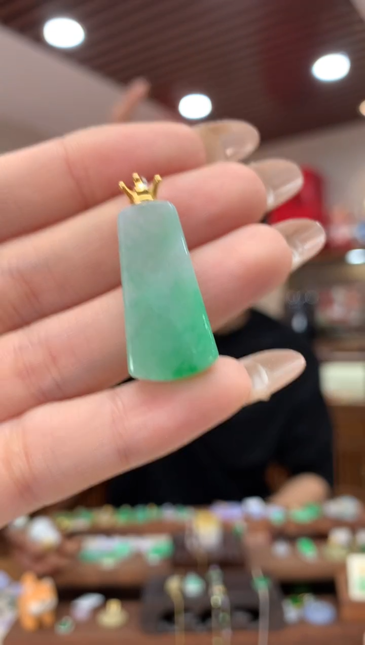 【闪购商品】翡翠吊坠(不含链)18K金镶嵌无事牌