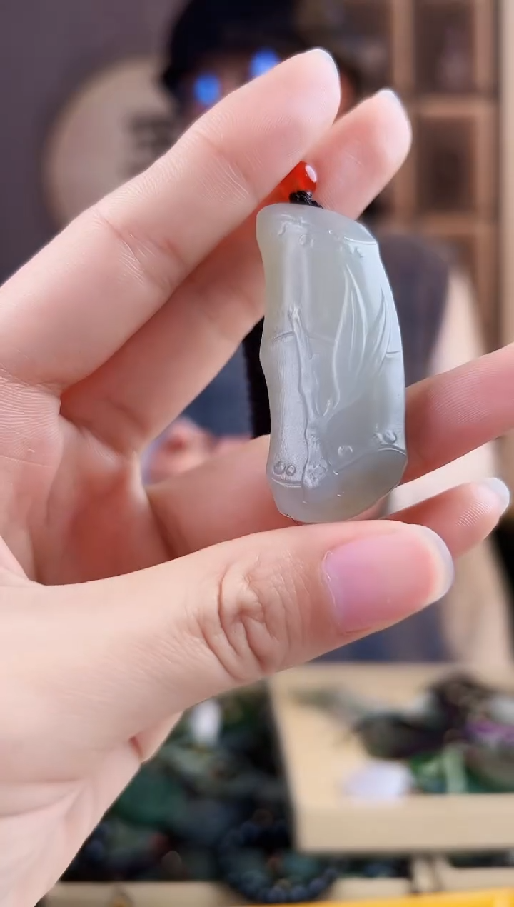 颈饰未镶嵌和田玉拍一发一，多样性发货