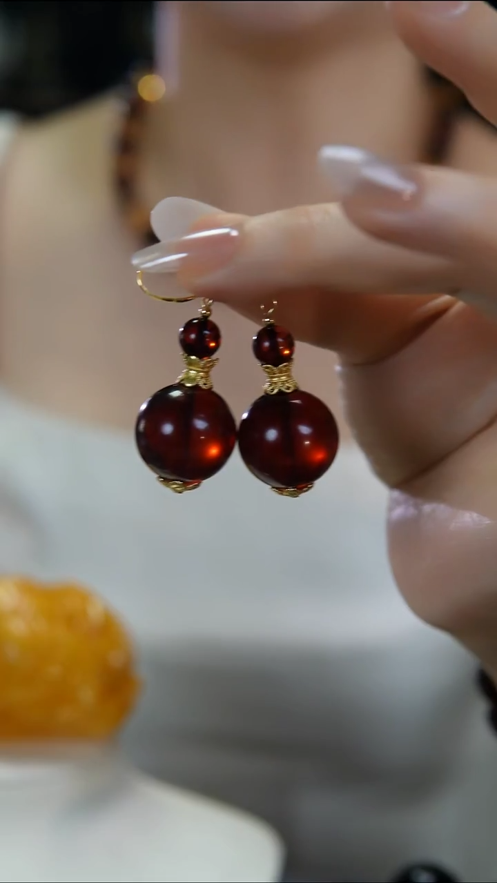 琥珀银S925镶嵌耳饰缅甸天然琥珀血珀葫芦款（19/8）