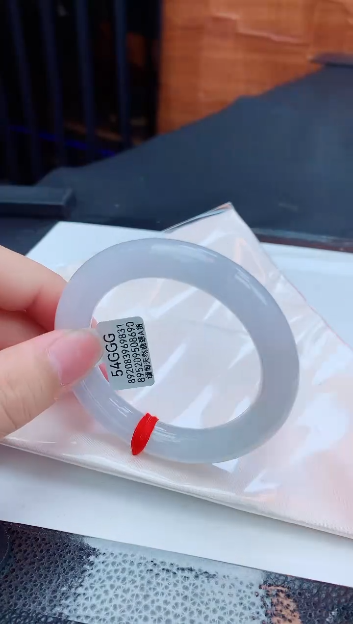 翡翠未镶嵌手镯缅甸天然翡翠A货手镯