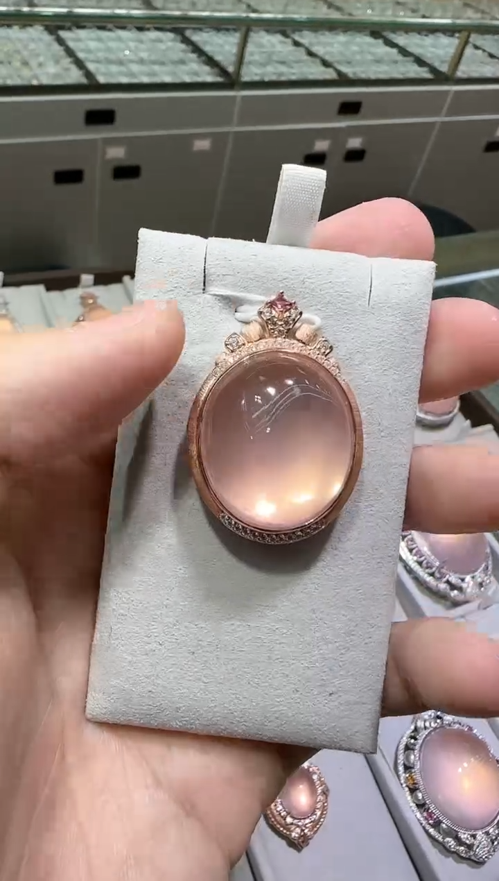 【闪购商品】芙蓉石颈饰银S925镶嵌17*25mm