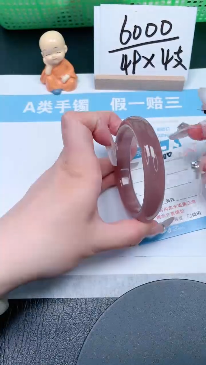 【闪购商品】石英质玉手镯未镶嵌100-61