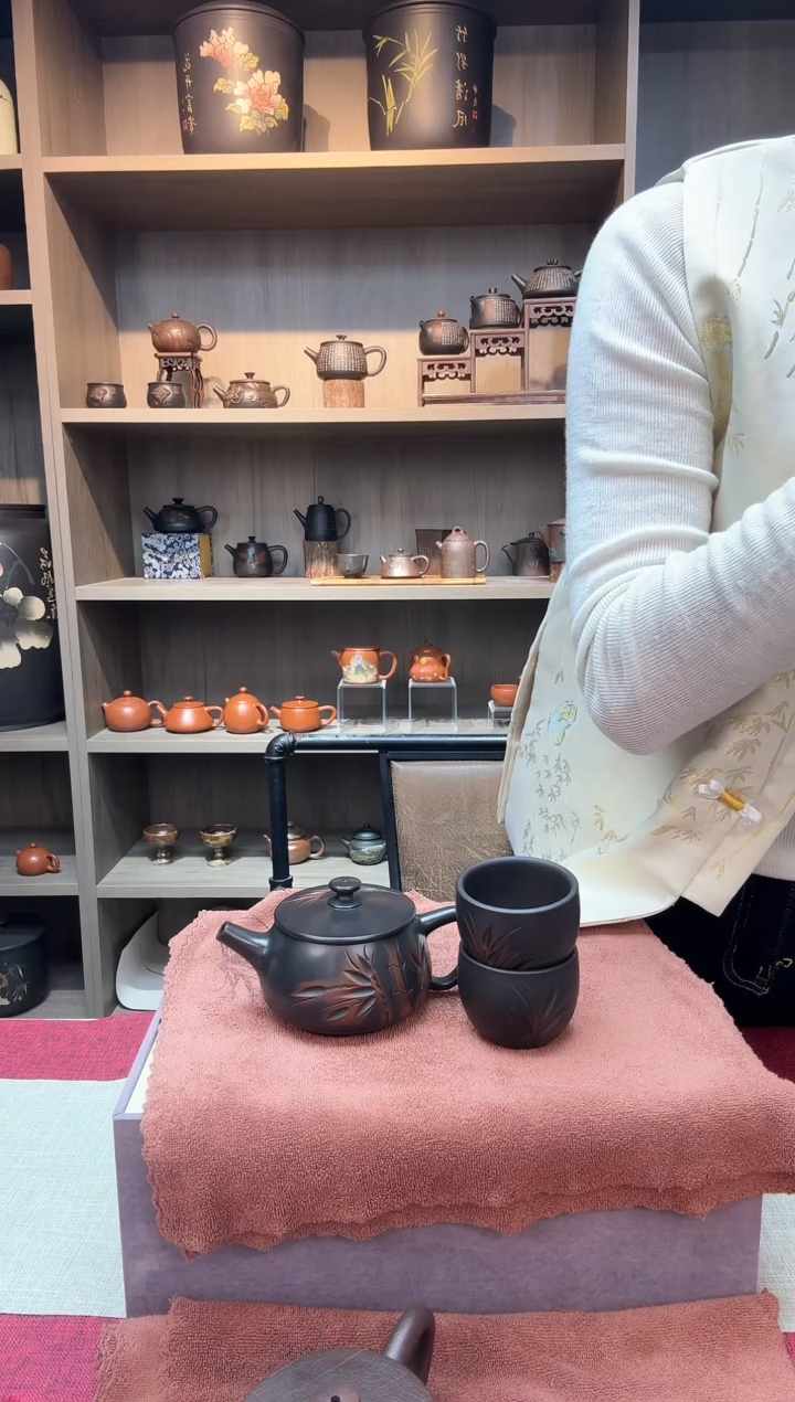 千**?云南建水紫陶