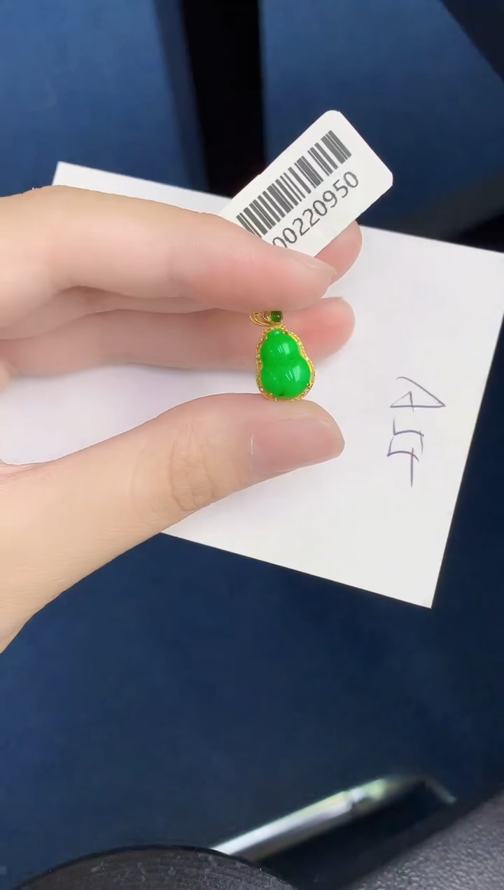 翡翠18K金镶嵌颈饰000000000