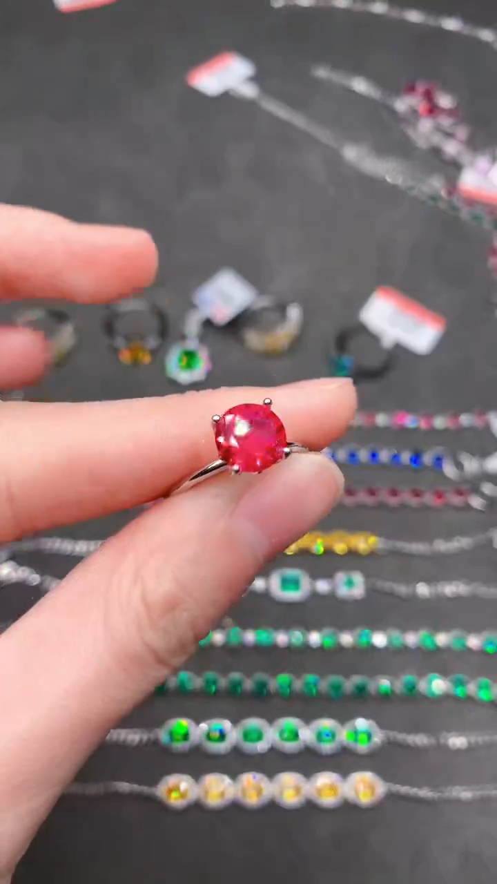 【闪购商品】红宝石戒指银S925镶嵌......