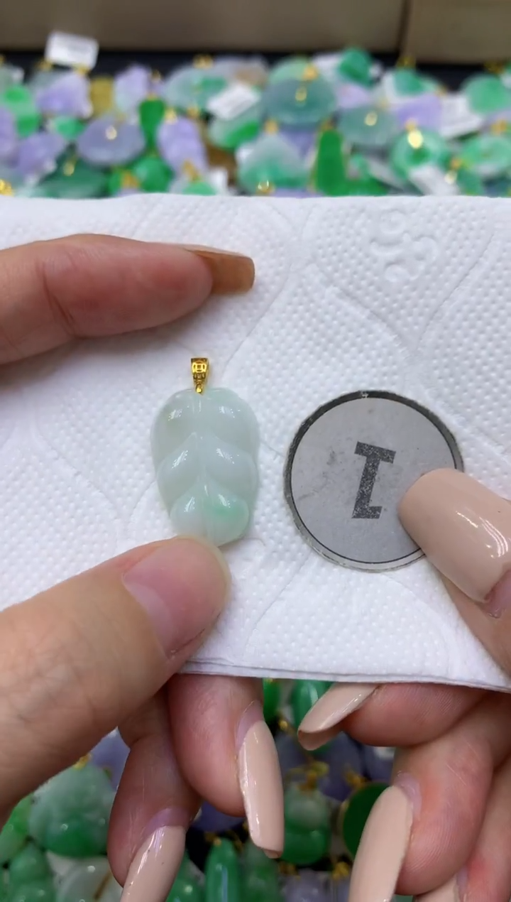 颈饰未镶嵌翡翠天然缅甸翡翠A货