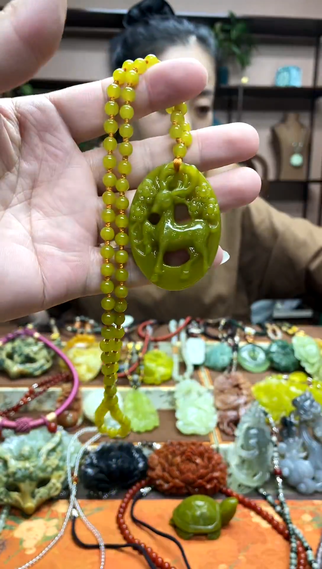 未镶嵌岫玉吊坠多样性发货发其中之一