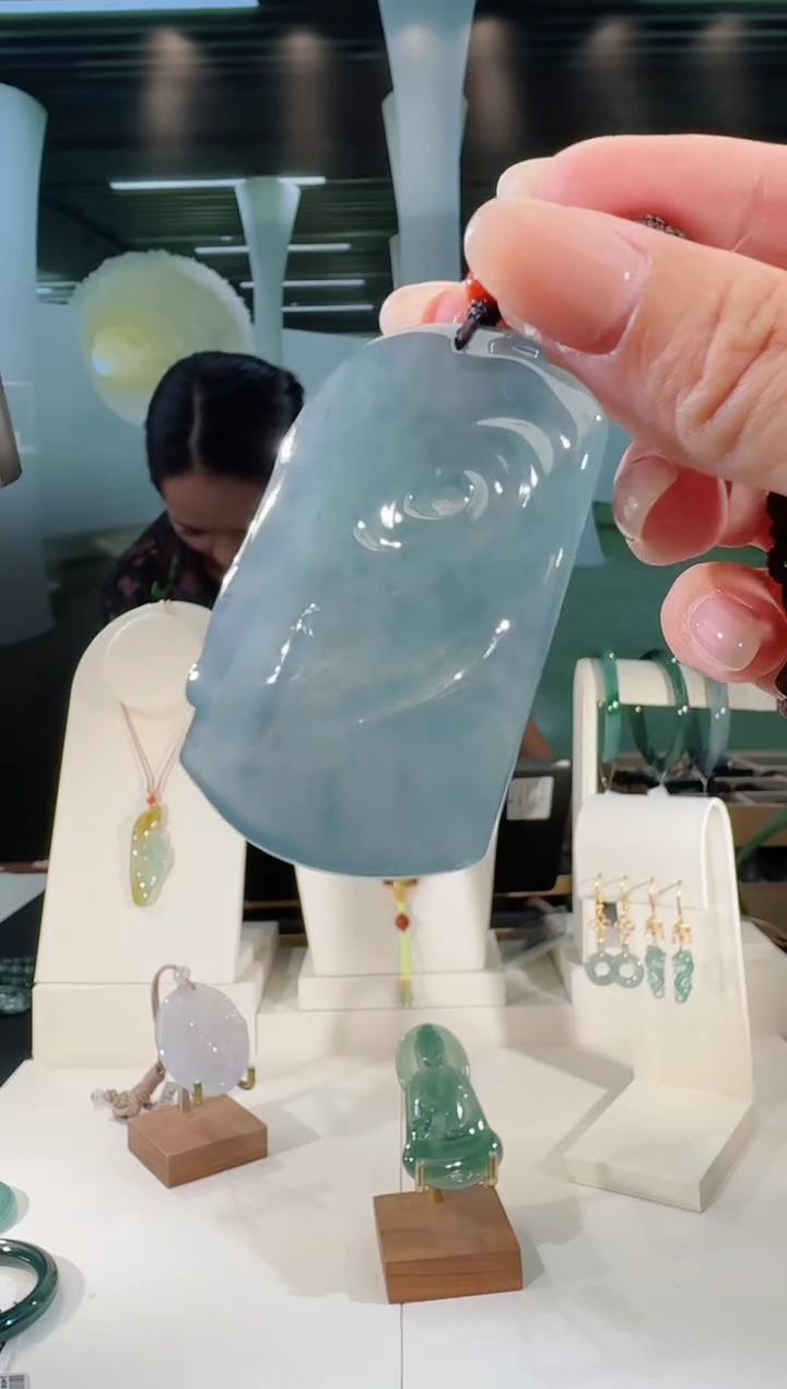 翡翠未镶嵌吊坠(不含链)悟道