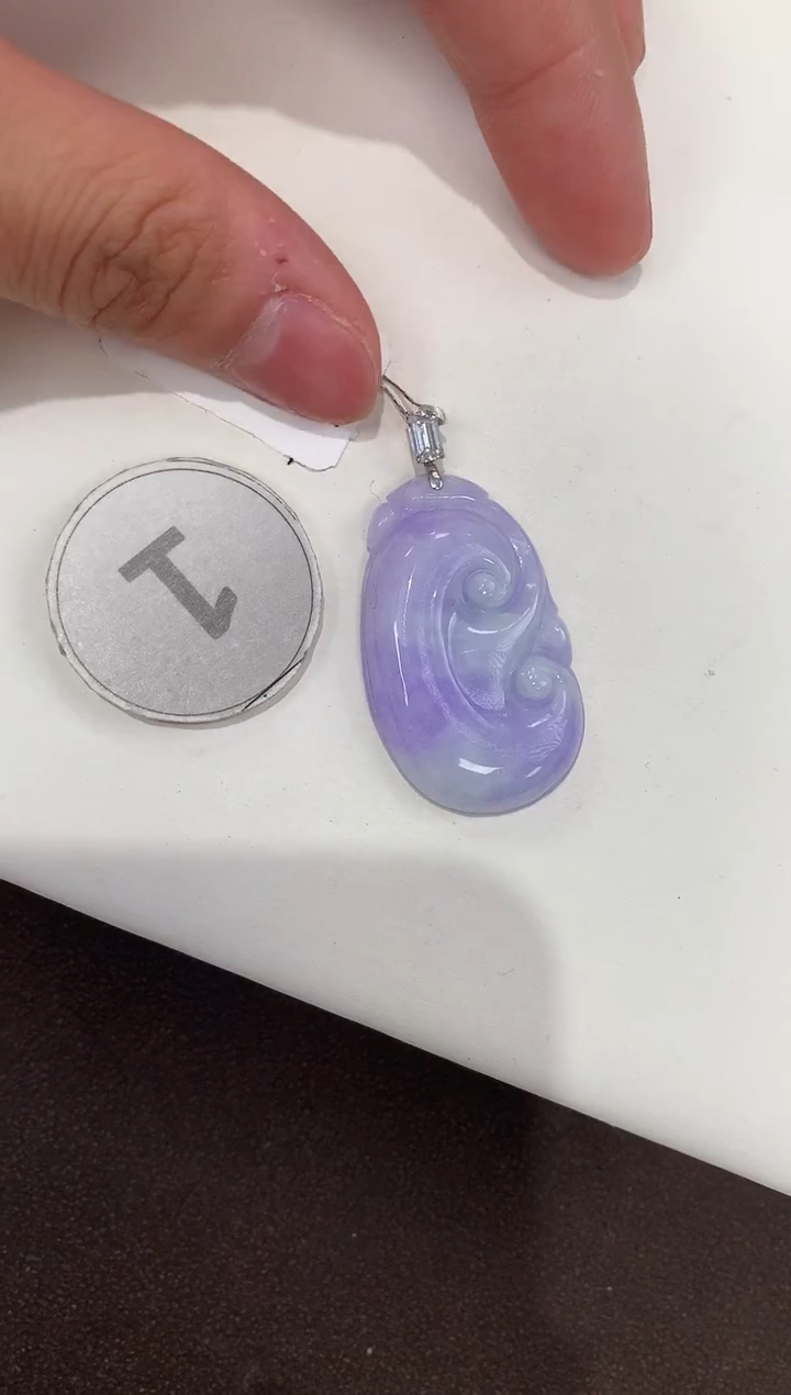 颈饰18K金镶嵌翡翠天然缅甸A货翡翠