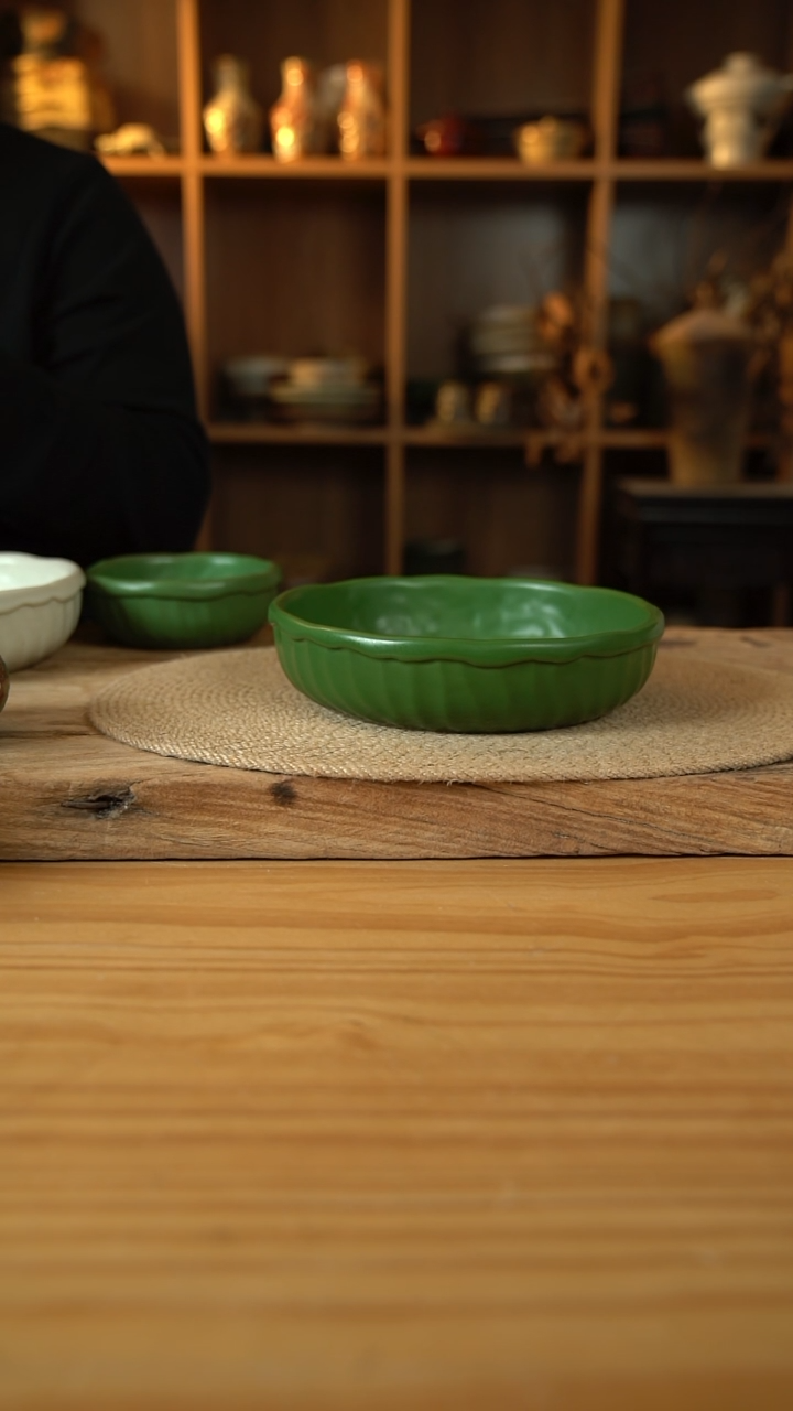 绿色系列的8英寸蛋糕盘1个