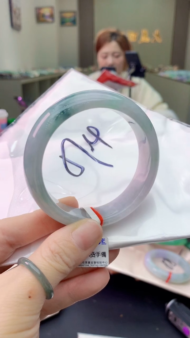【闪购商品】翡翠手镯未镶嵌0917937713