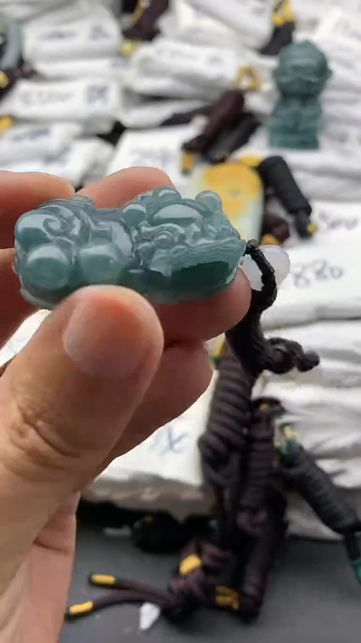 【闪购商品】翡翠颈饰未镶嵌555555555555