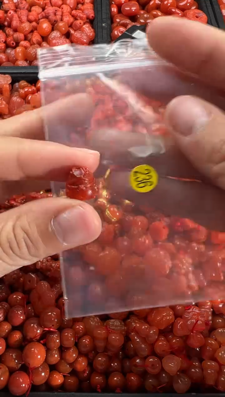 【闪购商品】南红玛瑙颈饰未镶嵌1