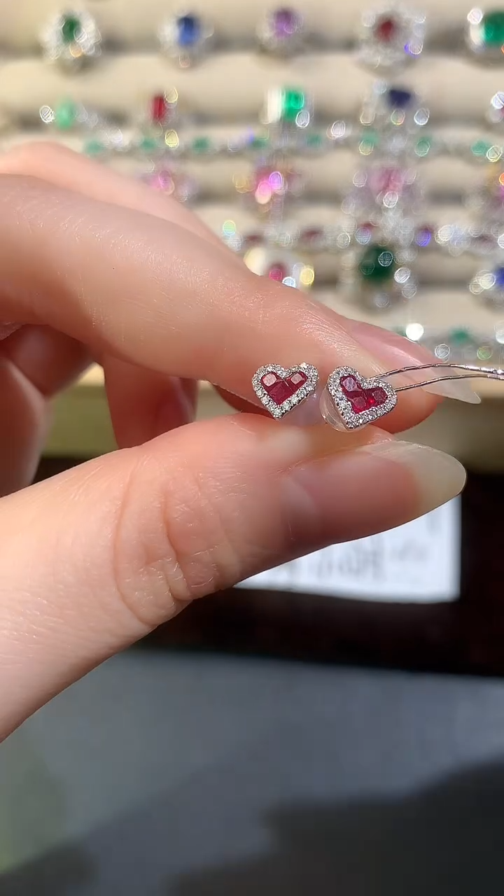 18K金镶嵌耳饰红宝石D359|1380