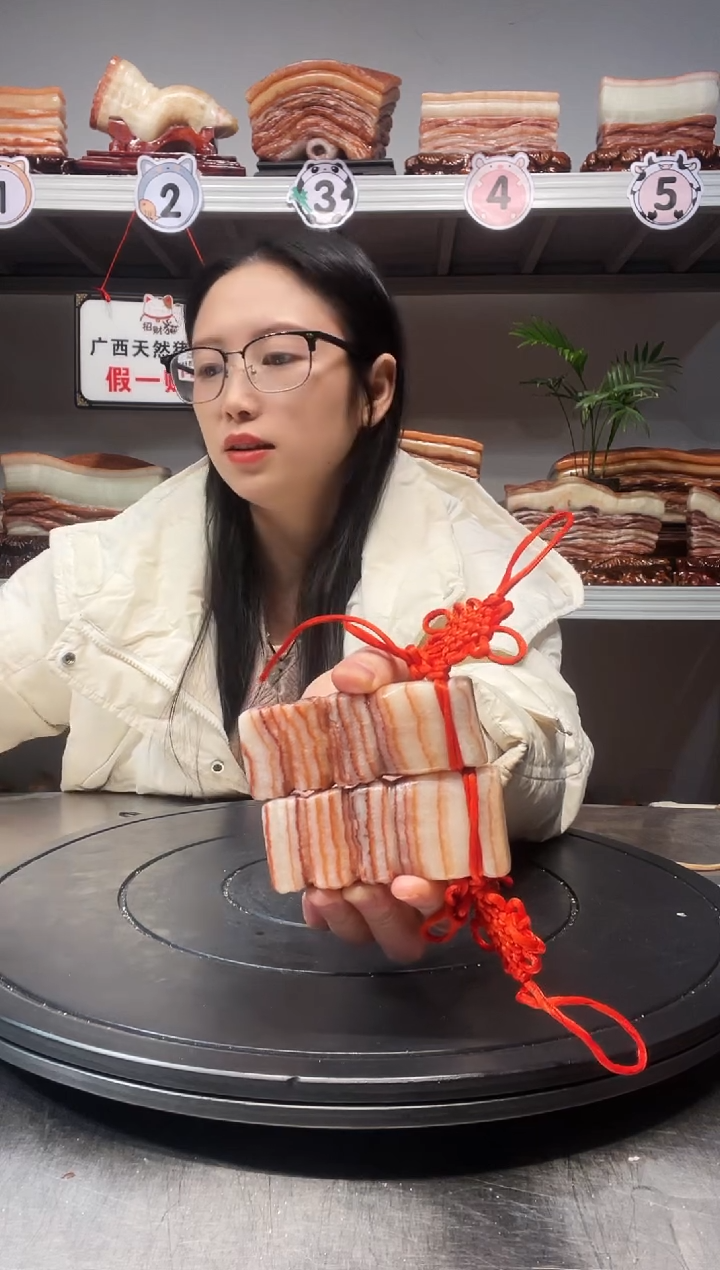 【闪购商品】天然石材柳州猪肉石