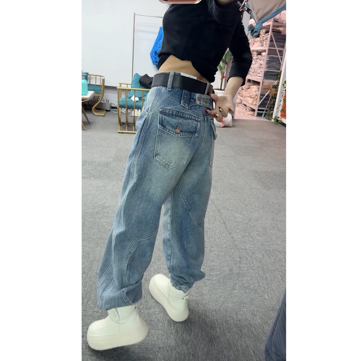 洋气时髦酷帅腰扣牛仔裤新款修身显瘦直筒裤