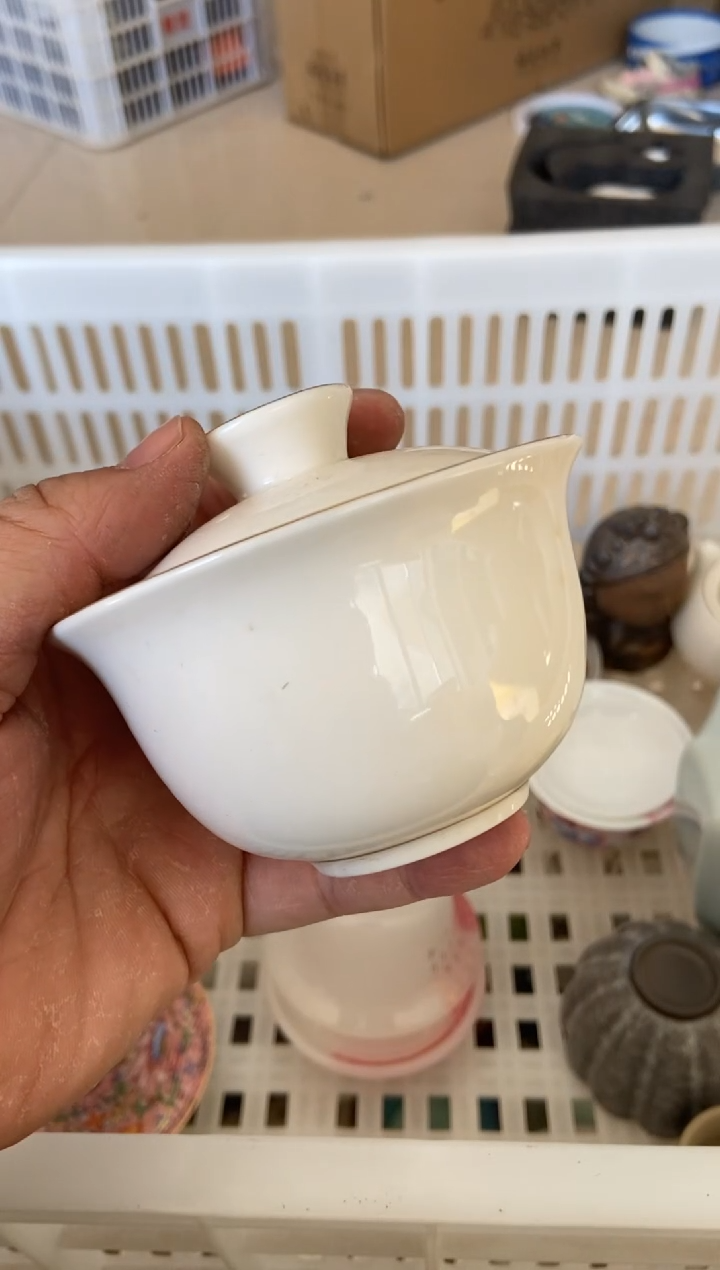 杯无运费险有瑕疵的摄影的产品有使用过的痕迹有点脏介意勿拍