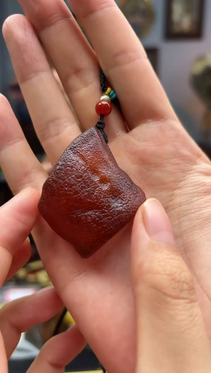 琥珀颈饰未镶嵌吊坠