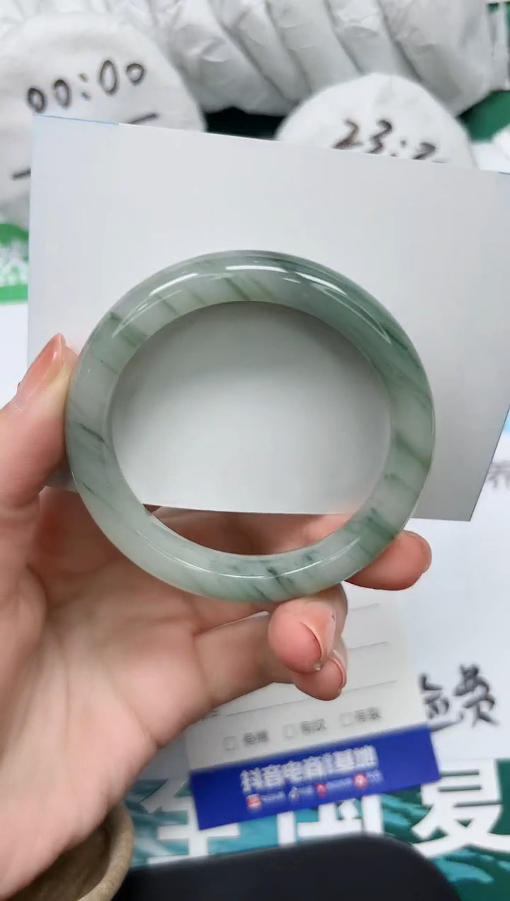 【闪购商品】石英质玉手镯未镶嵌K248-52
