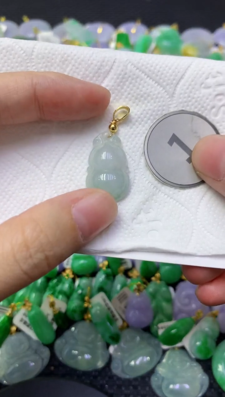 颈饰未镶嵌翡翠天然缅甸翡翠A货