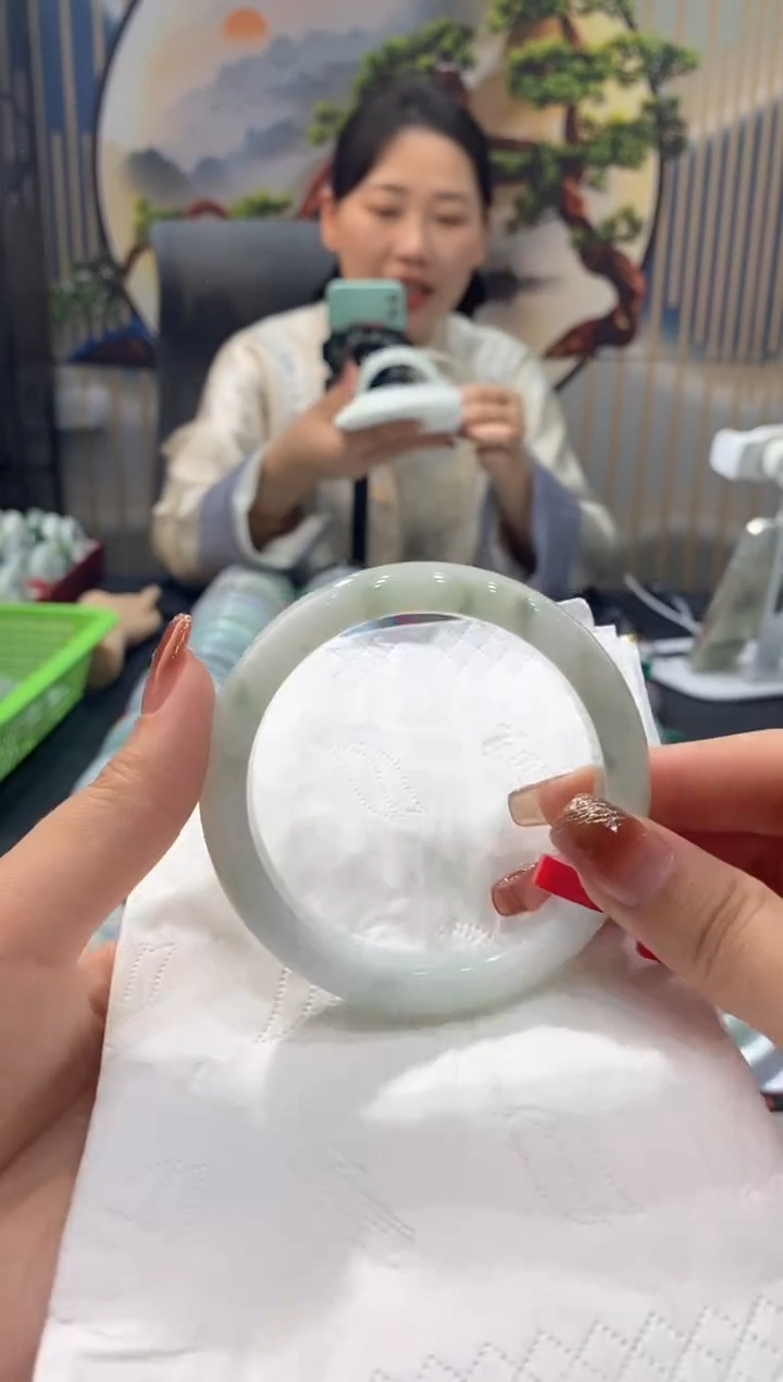 【闪购商品】翡翠手镯未镶嵌00001633