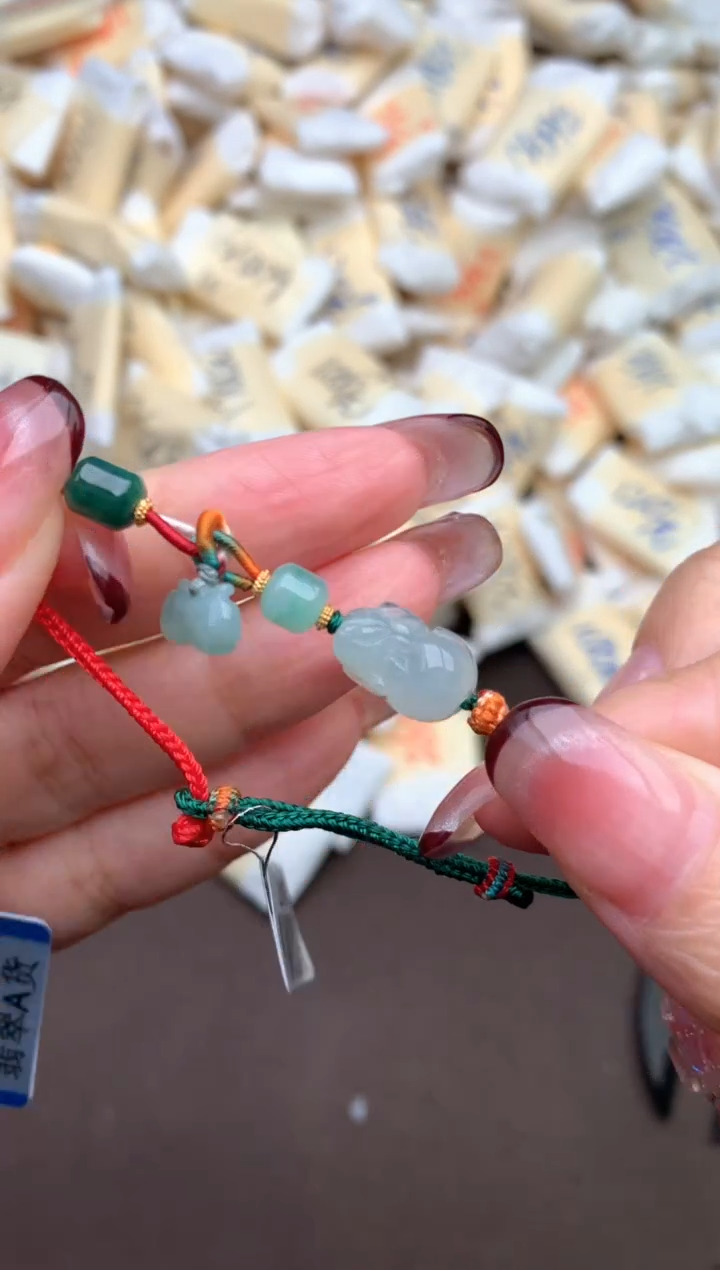 【闪购商品】翡翠手绳未镶嵌一