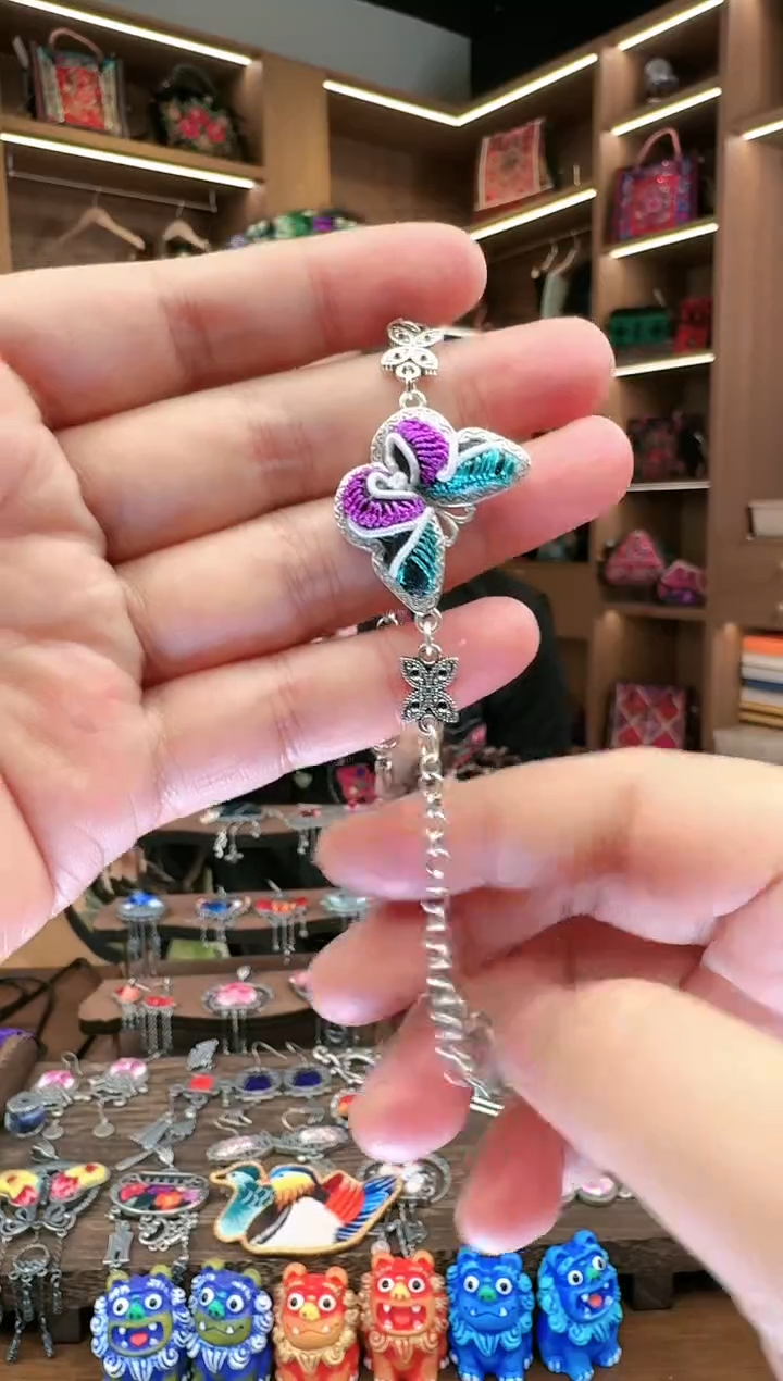 【闪购商品】织绣160黔东南苗族刺绣1