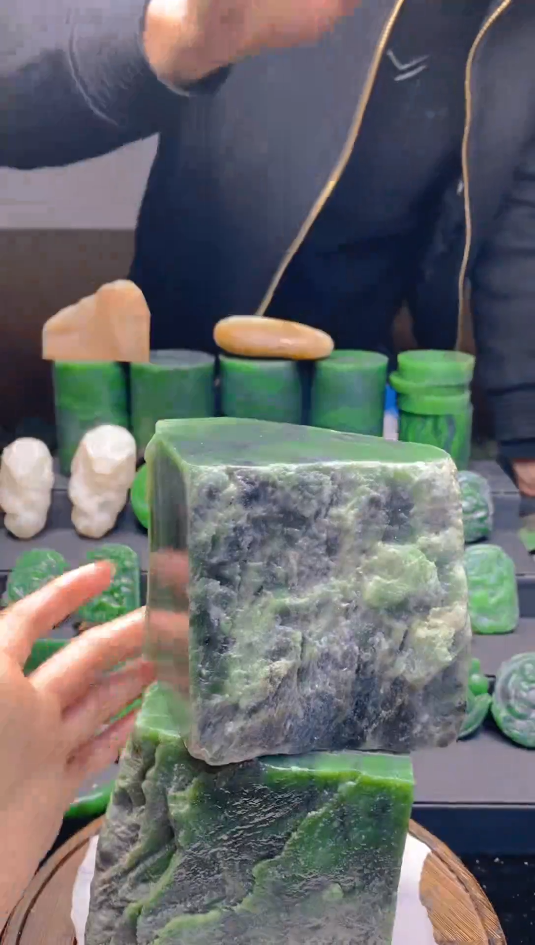 未镶嵌和田玉珠宝半成品1