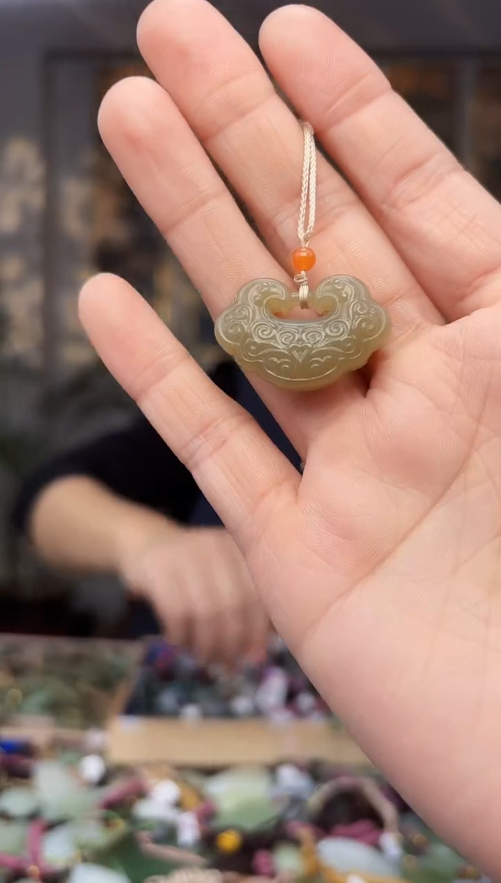 【闪购商品】和田玉颈饰未镶嵌拍一发一