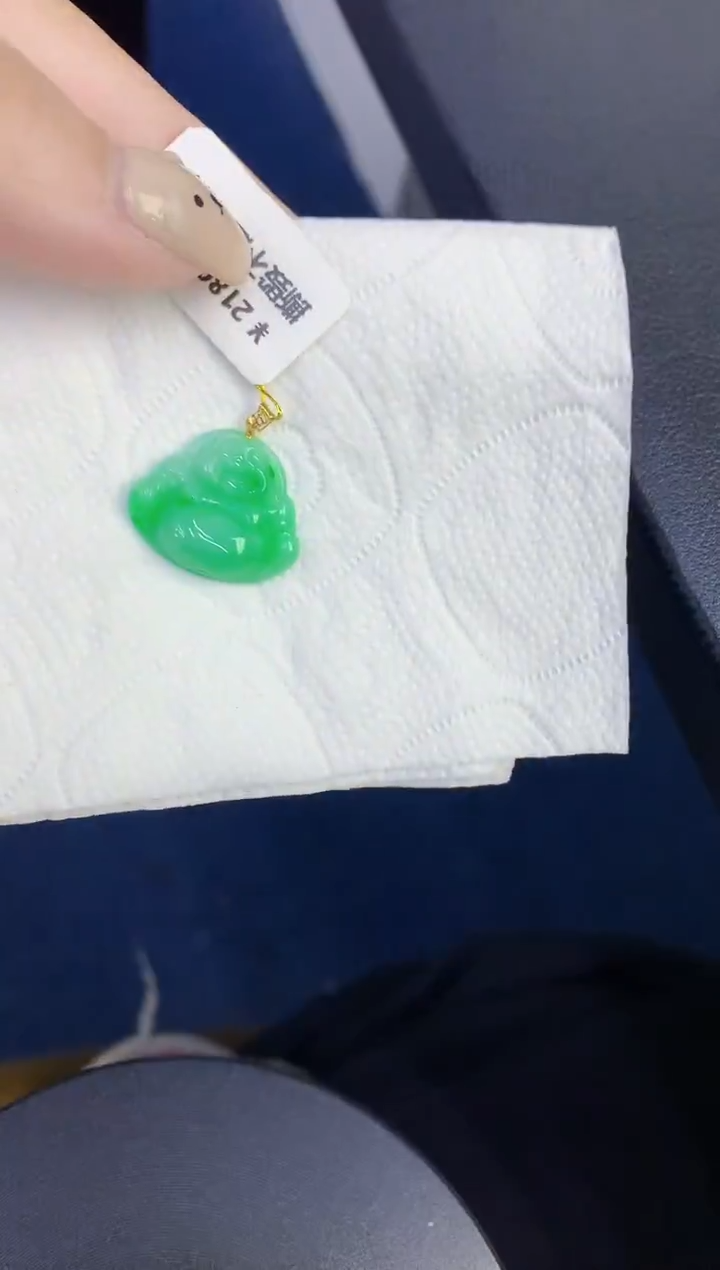 颈饰18K金镶嵌翡翠缅甸天然翡翠A货