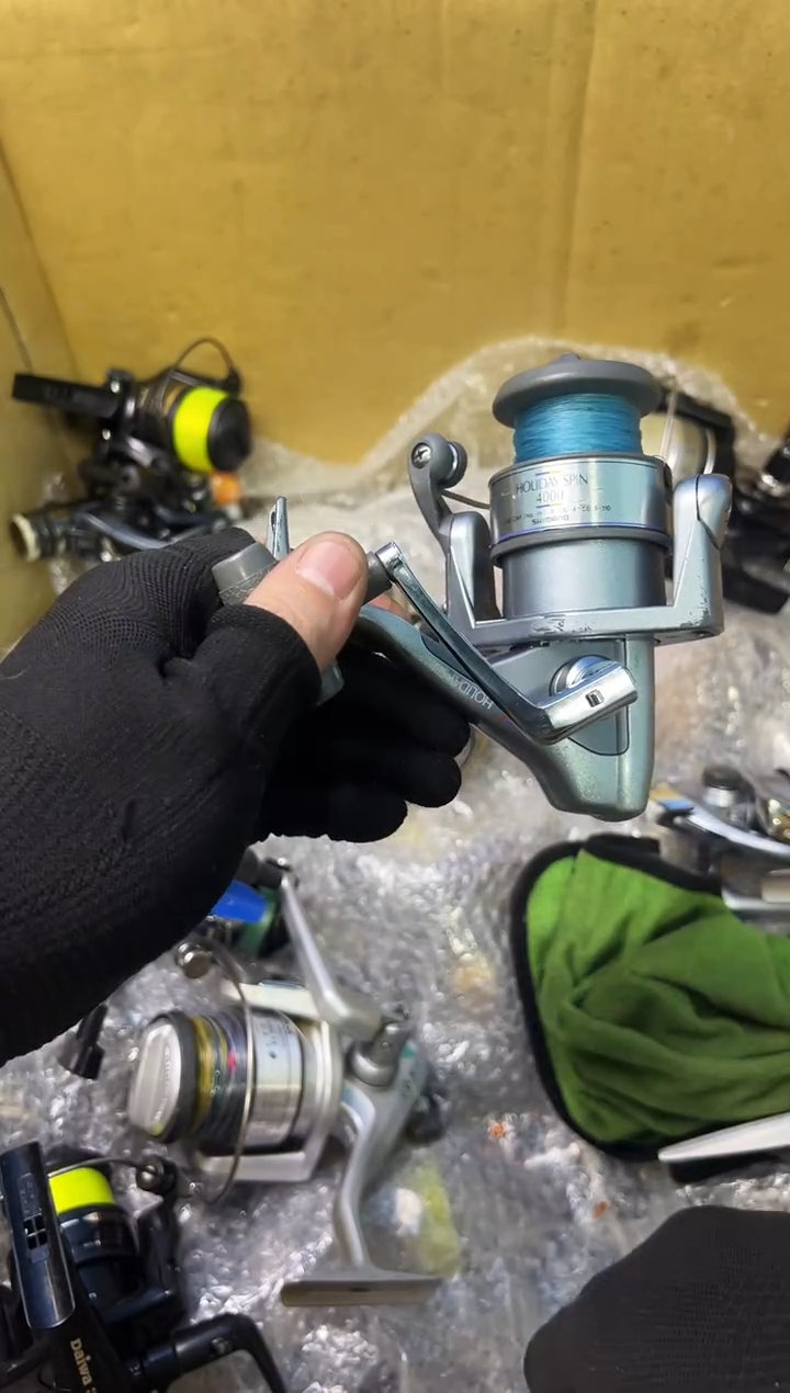 植****?微瑕钓鱼轮，直播间讲解为准，看清楚再拍，如有拆卸不退换