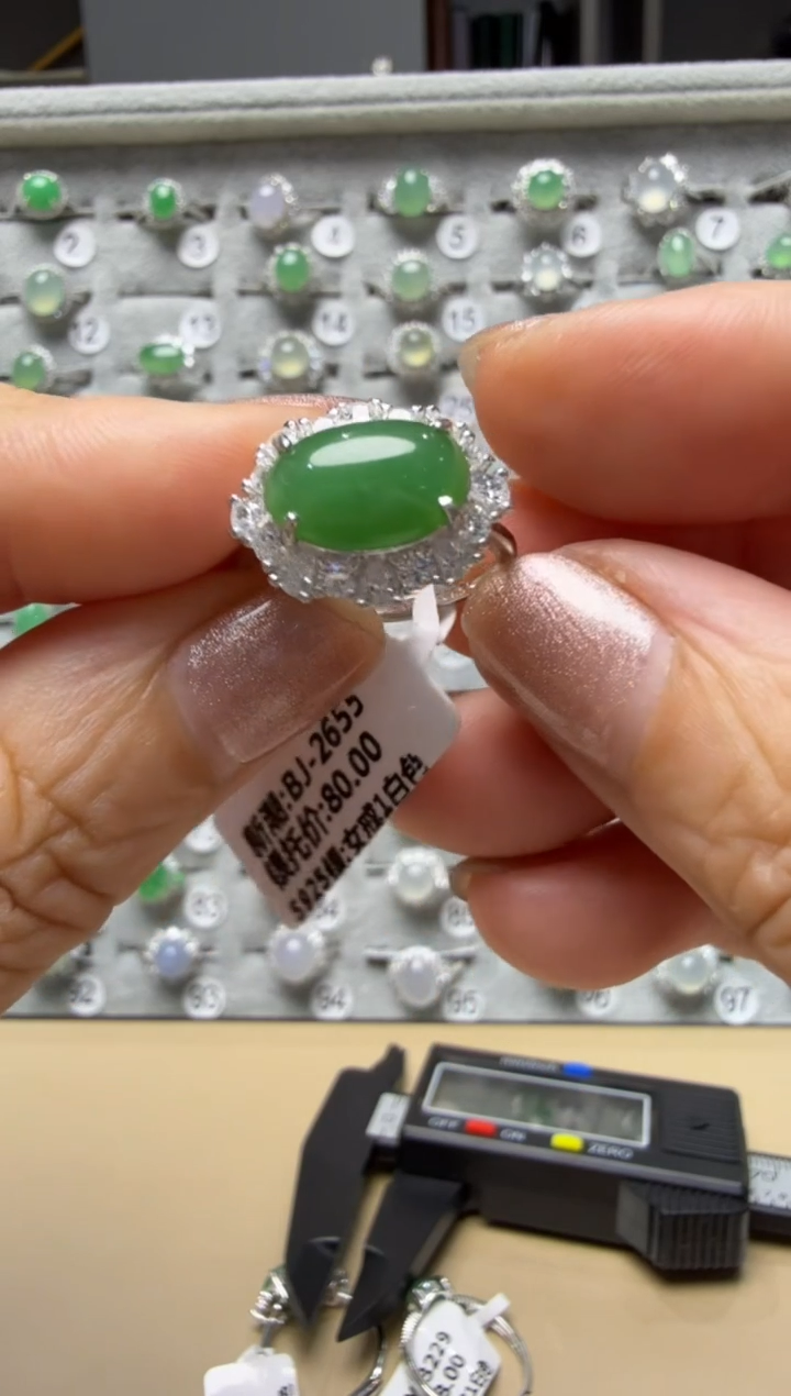 翡翠戒指银S925镶嵌925银镶缅甸A货翡翠戒指