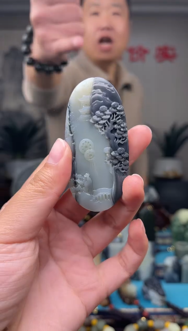 未镶嵌和田玉挂件1