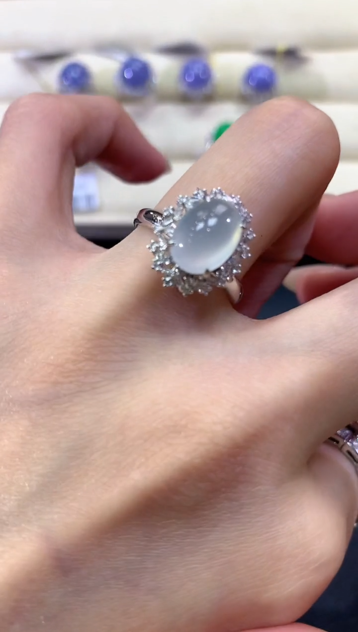 【闪购商品】翡翠戒指18K金镶嵌a386