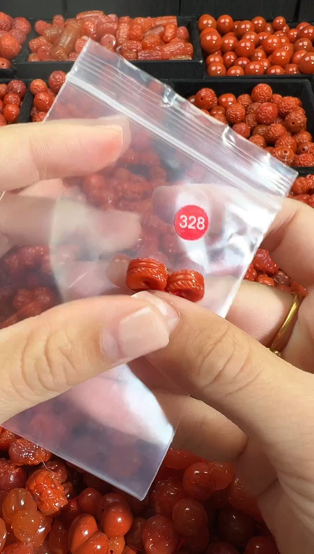 颈饰未镶嵌南红玛瑙1