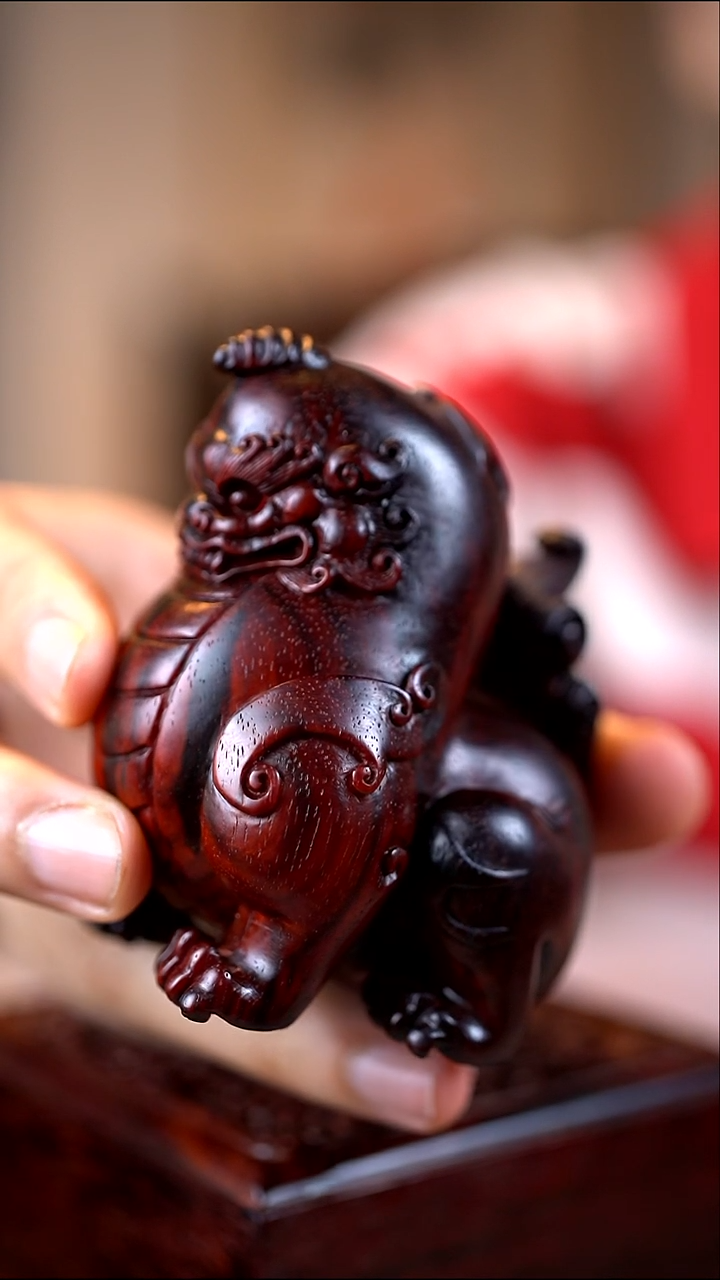檀香紫檀（小叶紫檀）谛听小摆件